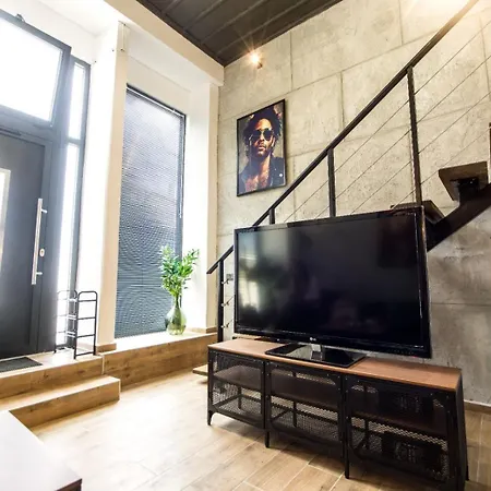 Διαμέρισμα Narnia Loft Καβάρνα